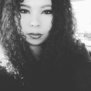 Meet your Posher, Alicia